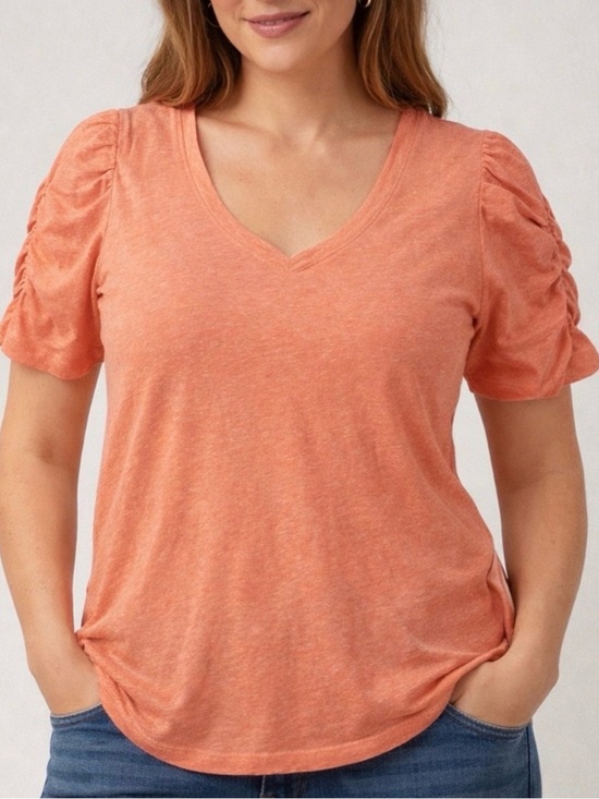 Democracy Tops - Democracy Short Sleeve V-Neck Top in Peach/Coral 1X